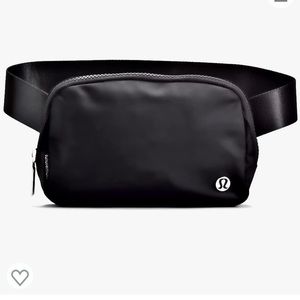 Lululemon Everywhere Belt Bag